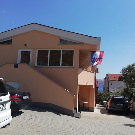 Apartmani Ivankovic Карлобаг Экстерьер фото