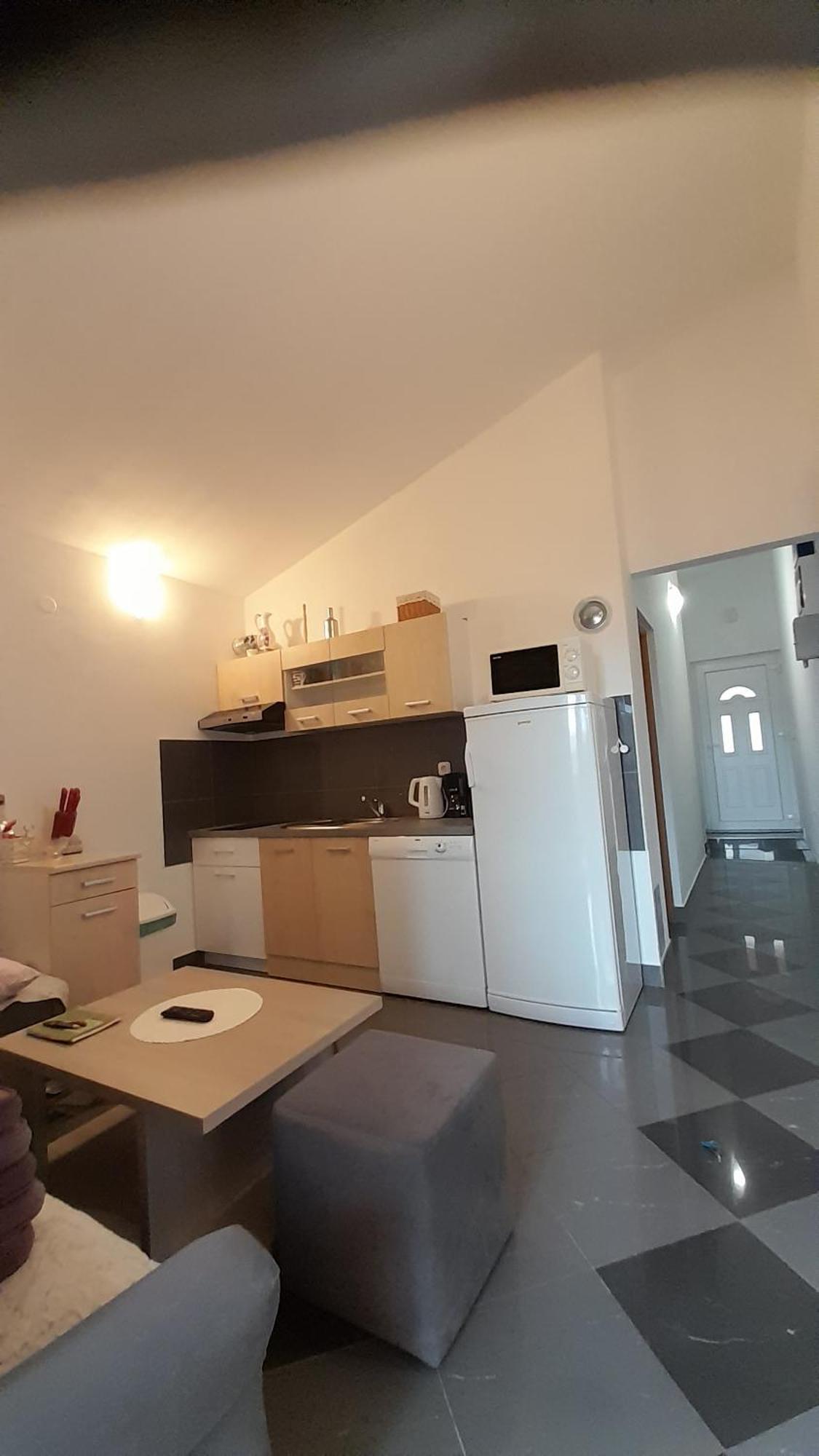 Apartmani Ivankovic Карлобаг Номер фото